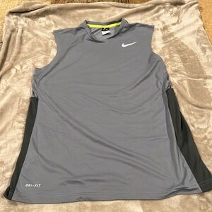 men’s NIKE dri fit capped shirt